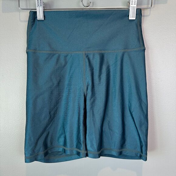 Fabletics Emerald Green Shiny Bike Shorts XS - Picture 1 of 4